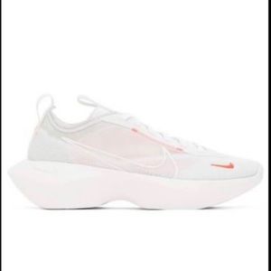 Nike Vista - LIKE NEW